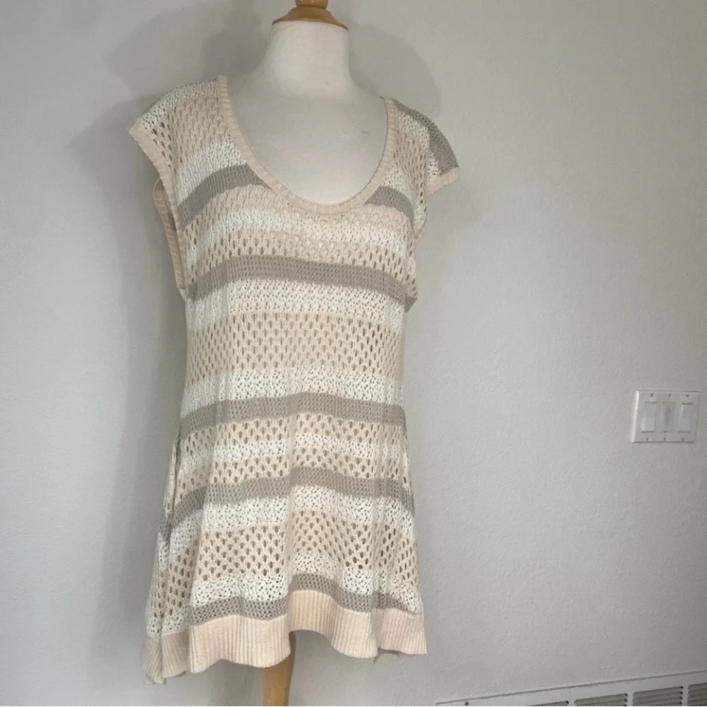 Free People Women's Cream Gray Knit Tunic Sweater Size Large Boho Beach Coastal